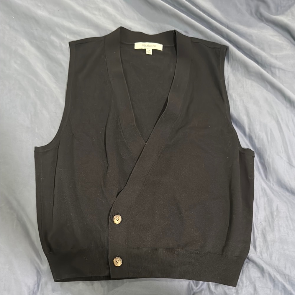 Madewell Asymmetric-Button Sweater Vest size m
